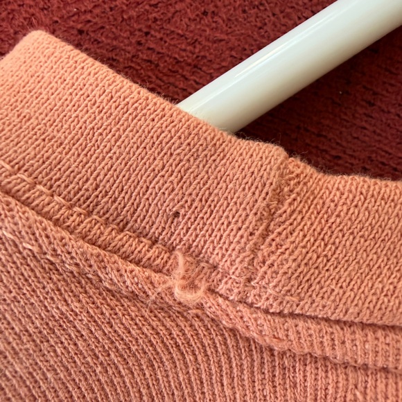 Comfort Colors Lacrosse Embroidered Crewneck Sweatshirt ~ Coral ~ Size Large - Picture 10 of 10